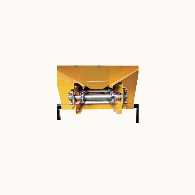 Snow-melting spreader